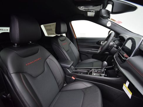 New 2026 Jeep Compass Trailhawk AWD/4WD image 14