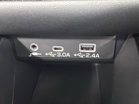 Certified 2025 Subaru Outback Premium image 32