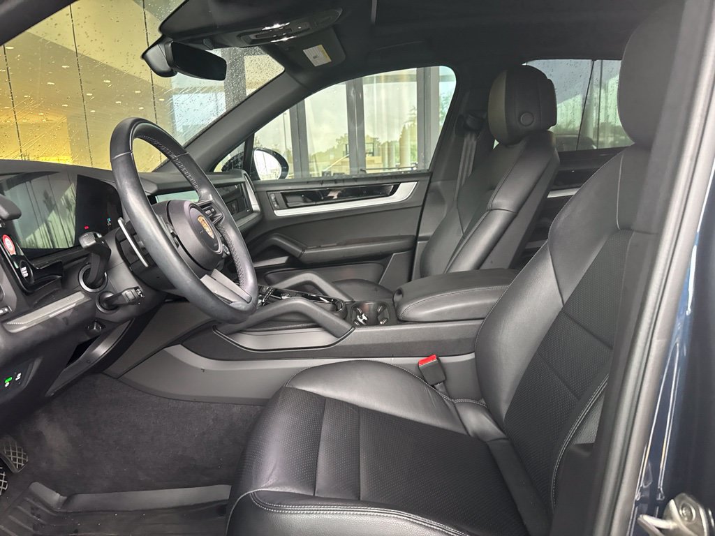 Certified 2024 Porsche Cayenne AWD/4WD image 7