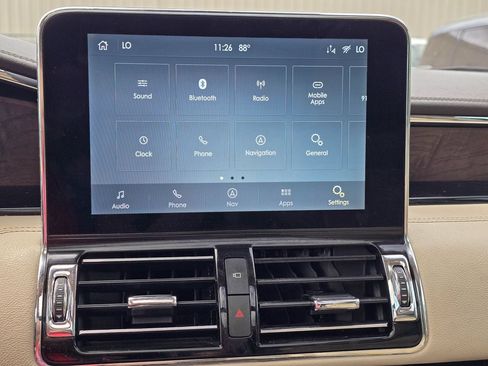 Used 2021 Lincoln Navigator Reserve AWD/4WD image 14