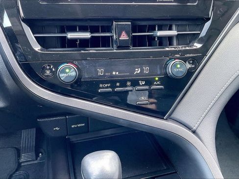 Used 2024 Toyota Camry SE FWD image 32