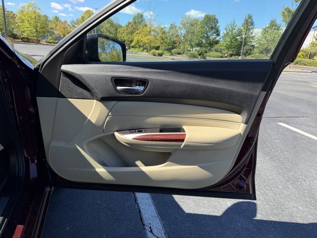 Used 2016 Acura TLX w/ Technology Package FWD image 18