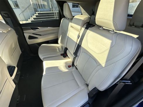 Certified 2023 INFINITI QX60 Luxe w/ Cargo Package image 23