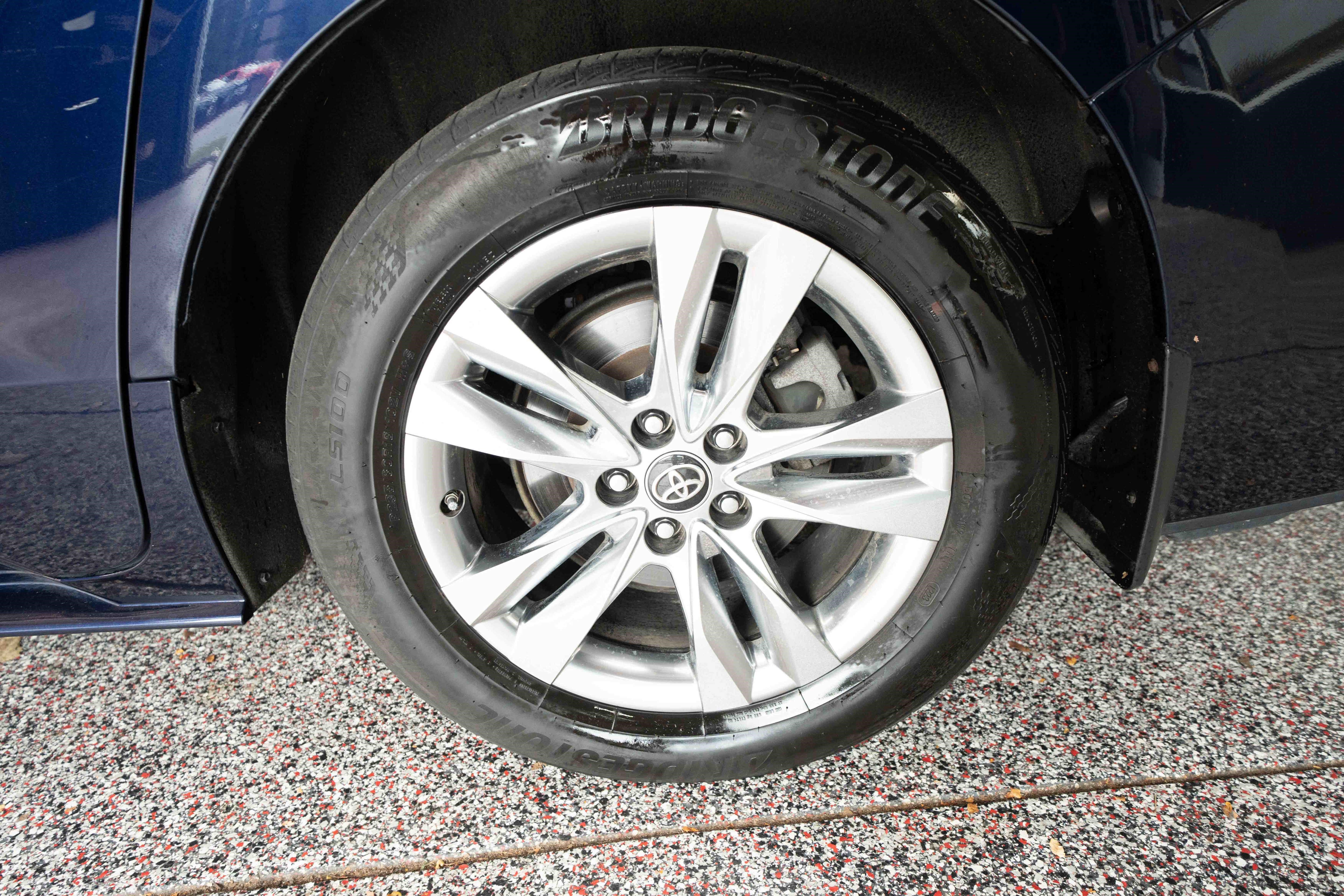 Certified 2023 Toyota Sienna XLE w/ XLE Plus Package AWD/4WD image 32