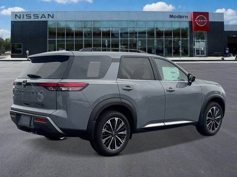 New 2026 Nissan Pathfinder Platinum AWD/4WD image 5