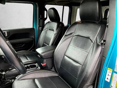 Used 2020 Jeep Wrangler Unlimited Sahara image 24