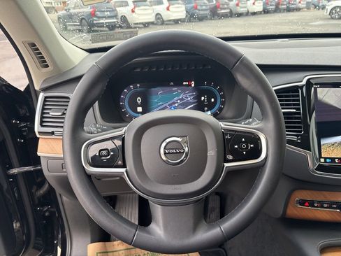 Certified 2023 Volvo XC90 B6 Plus image 23