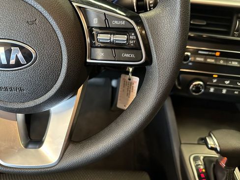 Used 2020 Kia Optima LX FWD image 12
