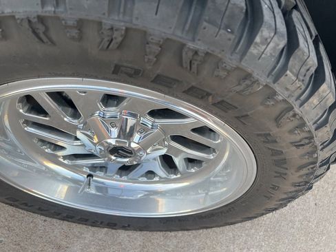 Used 2019 RAM 1500 Laramie image 12