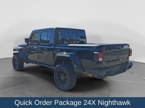 Used 2024 Jeep Gladiator Sport AWD/4WD image 5