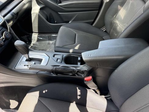 Used 2019 Subaru Crosstrek 2.0i AWD/4WD image 21