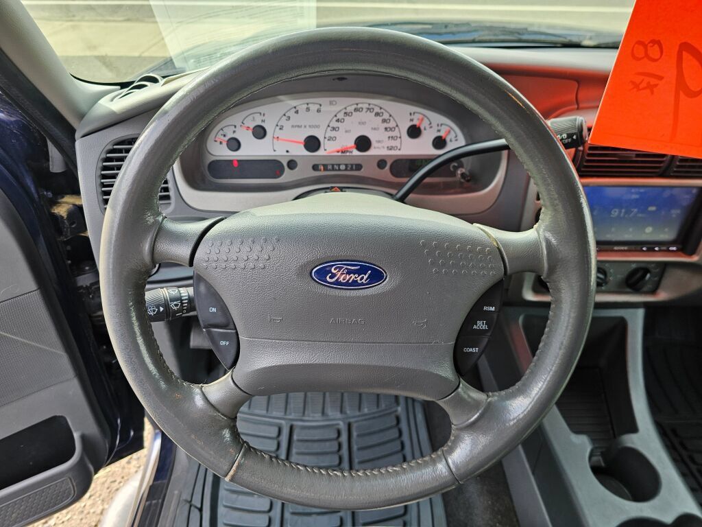 Used 2004 Ford Explorer Sport Trac XLS AWD/4WD image 27