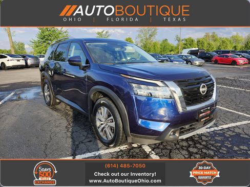 Used 2024 Nissan Pathfinder SL AWD/4WD image 1