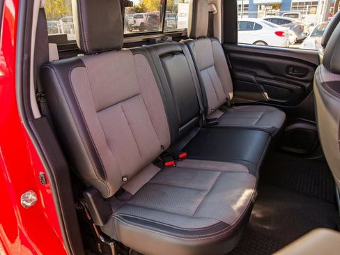 Used 2020 Nissan Titan S w/ S Utility Package image 12