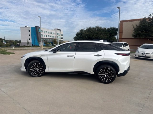 Used 2024 Lexus RZ 450e Premium w/ Accessory Package (2T) AWD/4WD image 6