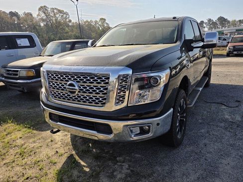 Used 2016 Nissan Titan XD AWD/4WD image 6