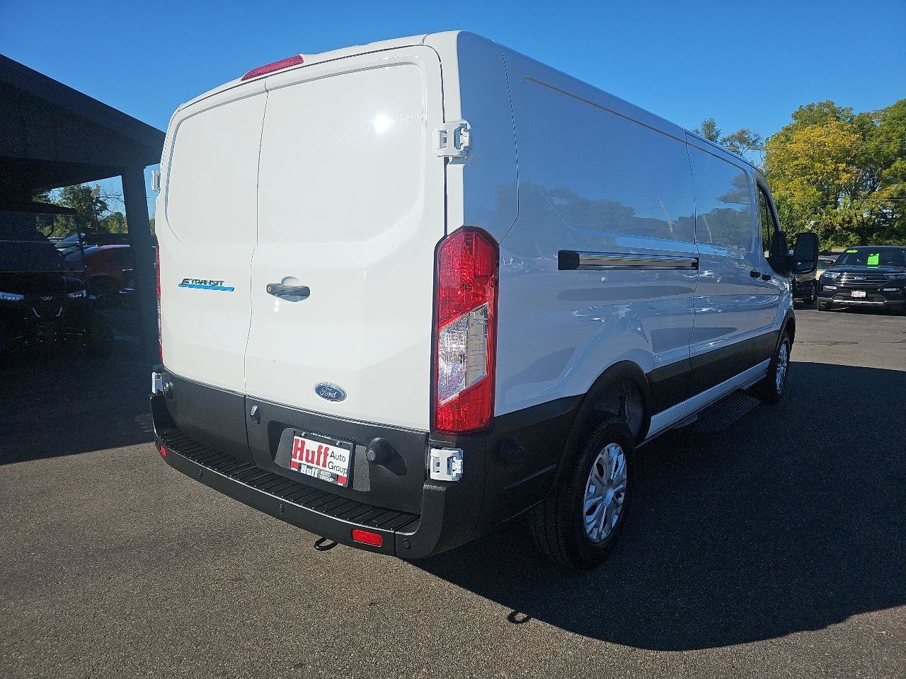 Used 2024 Ford E-Transit Low Roof RWD image 3