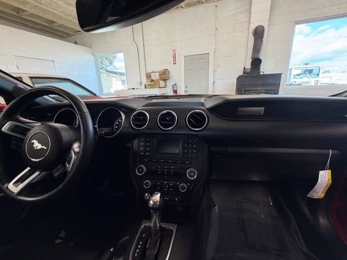 Used 2018 Ford Mustang Convertible image 15