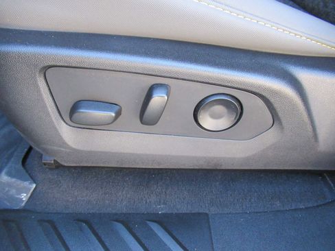 Used 2024 Chevrolet Colorado ZR2 image 23