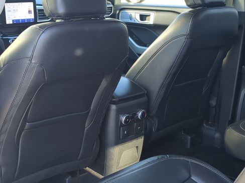 Used 2024 Ford Explorer Limited image 20