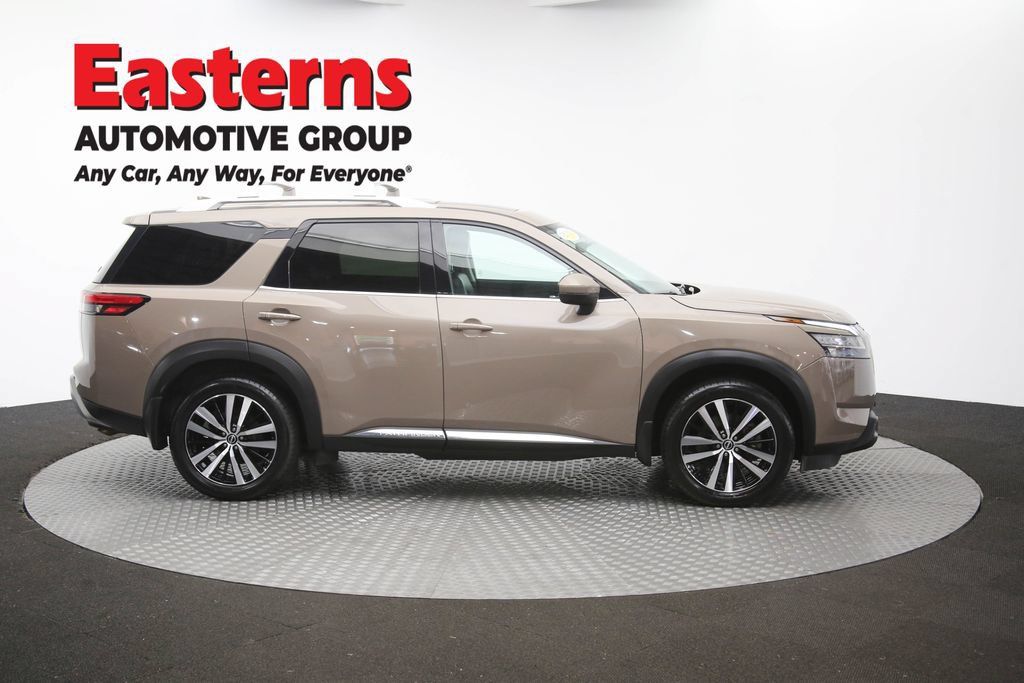 Used 2023 Nissan Pathfinder Platinum w/ Cargo Package AWD/4WD image 50