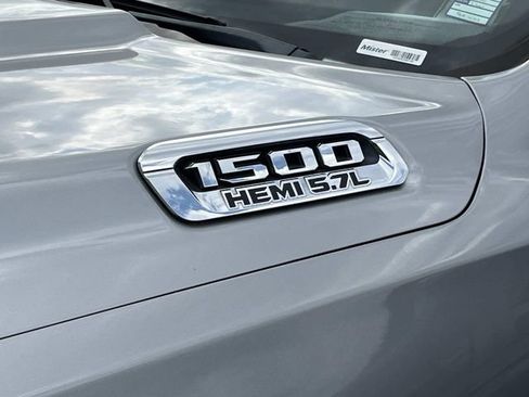 Used 2019 RAM 1500 Big Horn RWD image 10