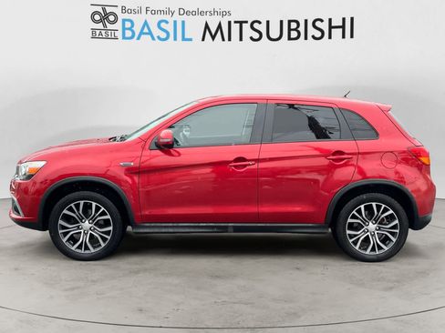 Used 2016 Mitsubishi Outlander Sport ES image 2