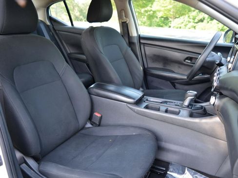 Used 2024 Nissan Sentra S FWD image 17