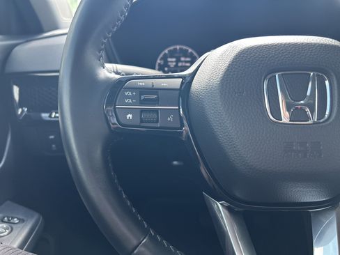 Used 2025 Honda CR-V EX-L image 18