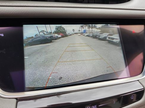 Used 2018 Cadillac XT5 Luxury w/ Driver Awareness Package image 24