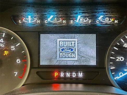 Used 2018 Ford F150 XLT w/ Equipment Group 302A Luxury image 12