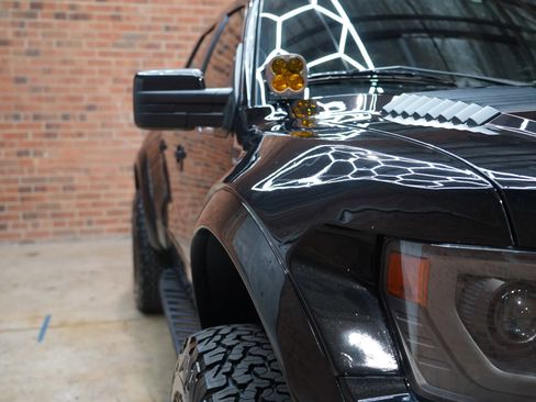 Used 2013 Ford F150 Raptor w/ Luxury Equipment Group image 38