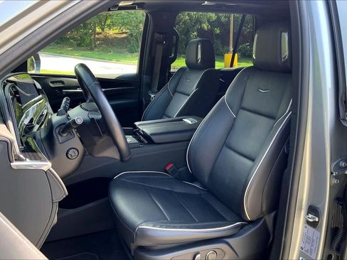 Used 2024 Cadillac Escalade Sport w/ LPO, ONYX Package AWD/4WD image 23
