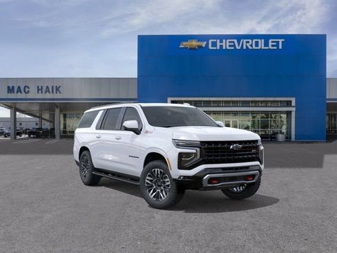 New 2026 Chevrolet Suburban Z71 w/ Comfort Package AWD/4WD image 1
