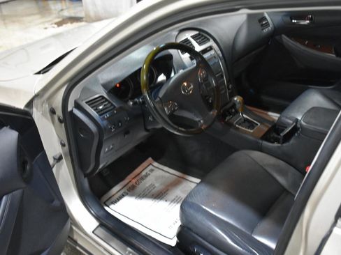 Used 2010 Lexus ES 350 image 10