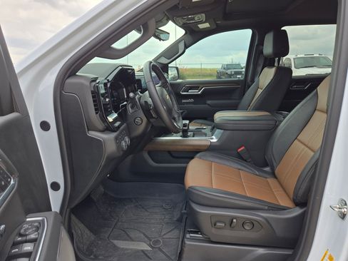 Used 2026 Chevrolet Silverado 1500 High Country image 9