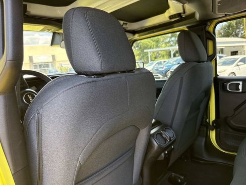 Used 2024 Jeep Wrangler Unlimited Sport AWD/4WD image 14