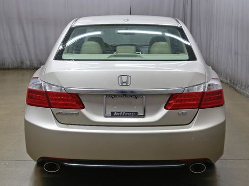 Used 2013 Honda Accord EX-L image 16