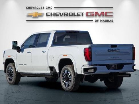 New 2026 GMC Sierra 2500 Denali Ultimate w/ Max Trailering Package image 5