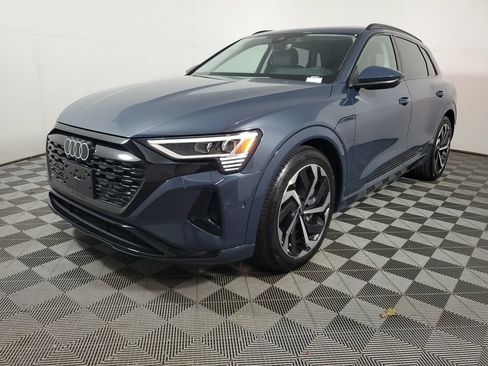 Used 2024 Audi Q8 e-tron Premium Plus w/ Premium Plus Package AWD/4WD image 3