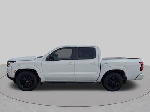 Used 2023 Nissan Frontier SV w/ Midnight Edition Package RWD image 7