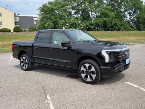 Used 2023 Ford F150 Lightning Platinum AWD/4WD image 57