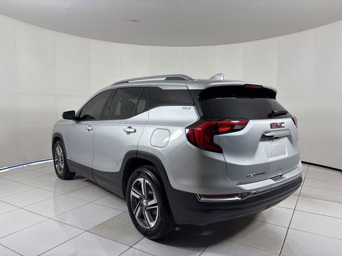Used 2021 GMC Terrain SLT w/ Infotainment Package II image 3