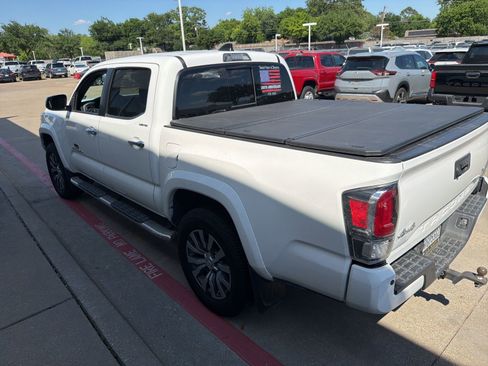 Used 2022 Toyota Tacoma Limited AWD/4WD image 4