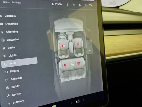 Used 2020 Tesla Model 3 Standard Range Plus image 16