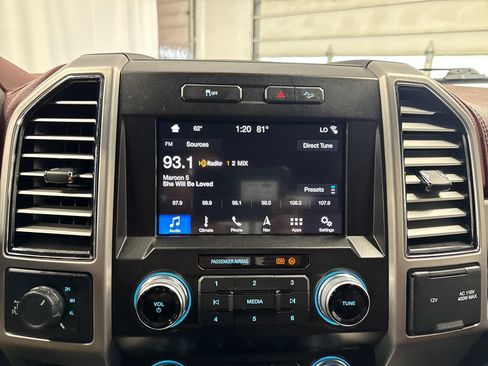 Used 2019 Ford F350 Platinum w/ FX4 Off-Road Package AWD/4WD image 18