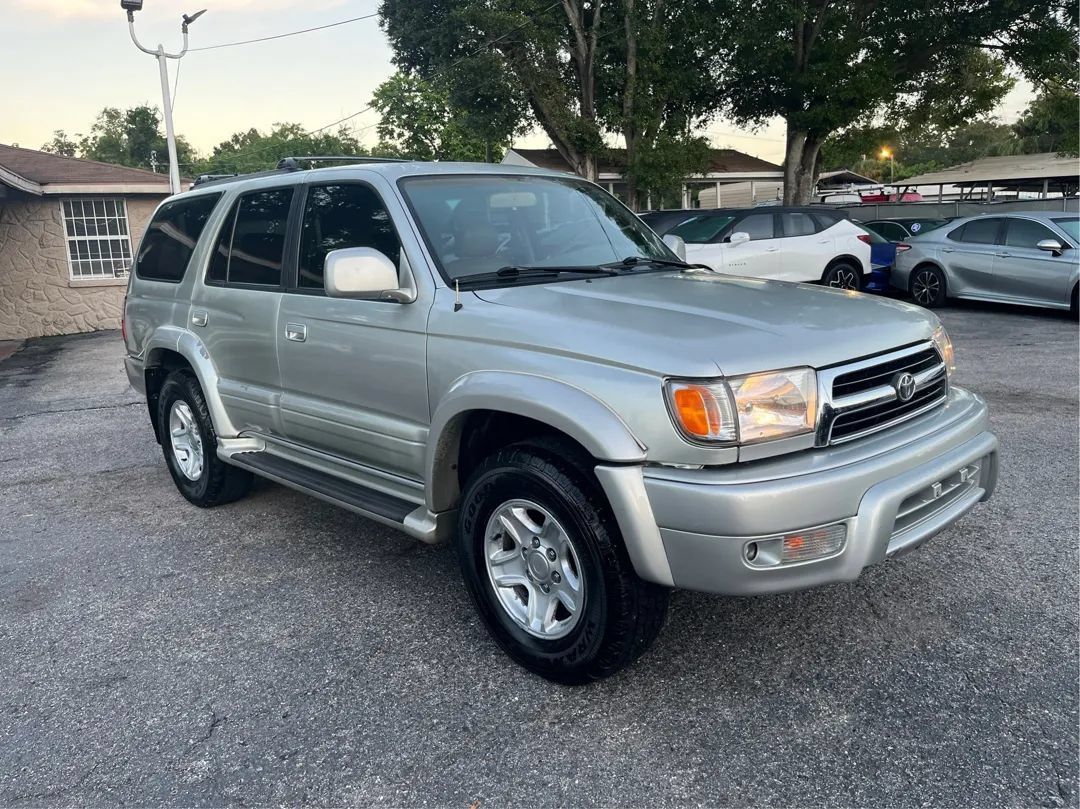 Used 2000 Toyota 4Runner Limited AWD/4WD image 3