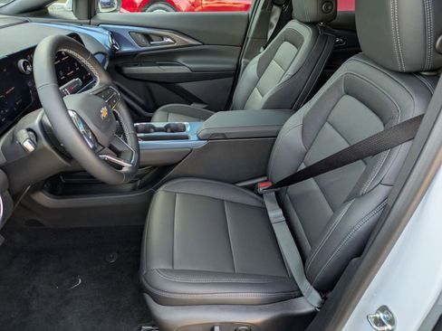 New 2026 Chevrolet Equinox EV LT FWD image 10