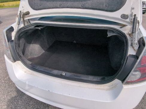 Used 2012 Nissan Sentra 2.0 SR w/ Moonroof Pkg FWD image 31