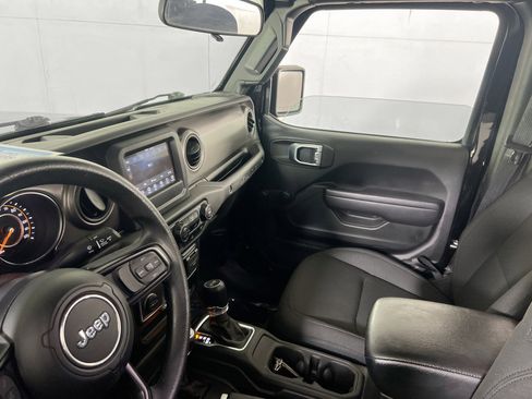 Used 2023 Jeep Wrangler Sport image 21